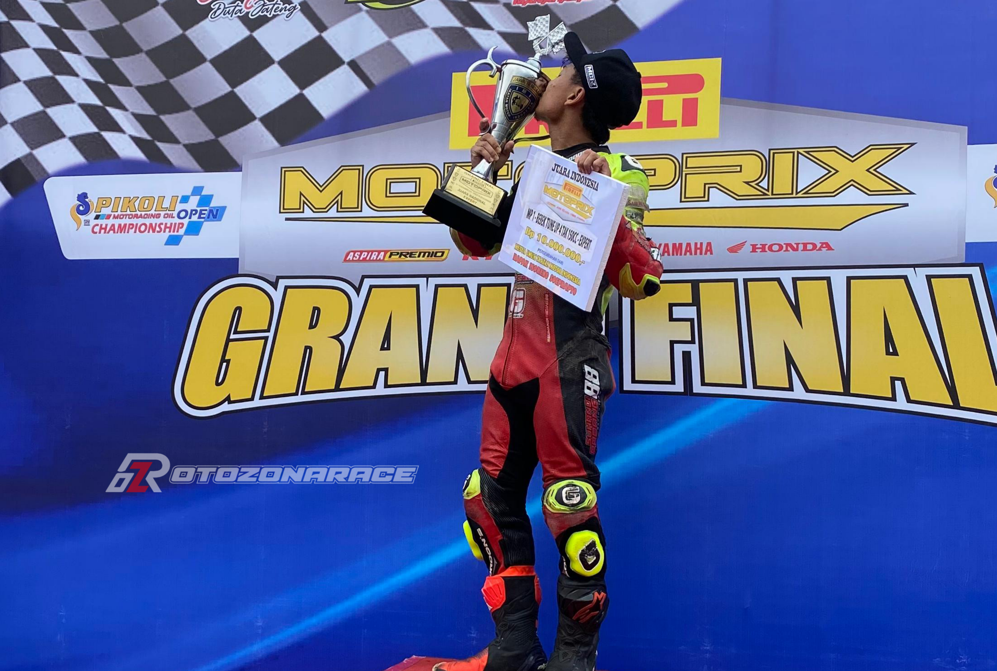 TAMPIL KONSISTEN DI GRAND FINAL, MARULI LANDEAN KUNCI GELAR JUARA NASIONAL MOTOPRIX 2025 KATEGORI EXPERT