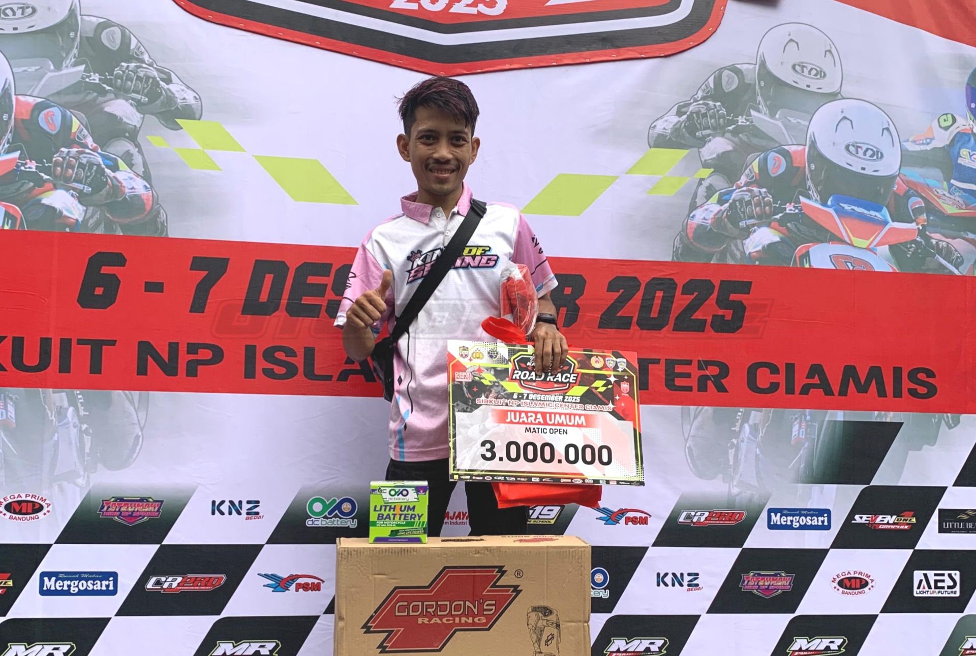 Robby Rizaldi Raih Gelar Juara Umum Kategori Matic Open di Mr Pulley Open Roadrace 2025 Ciamis
