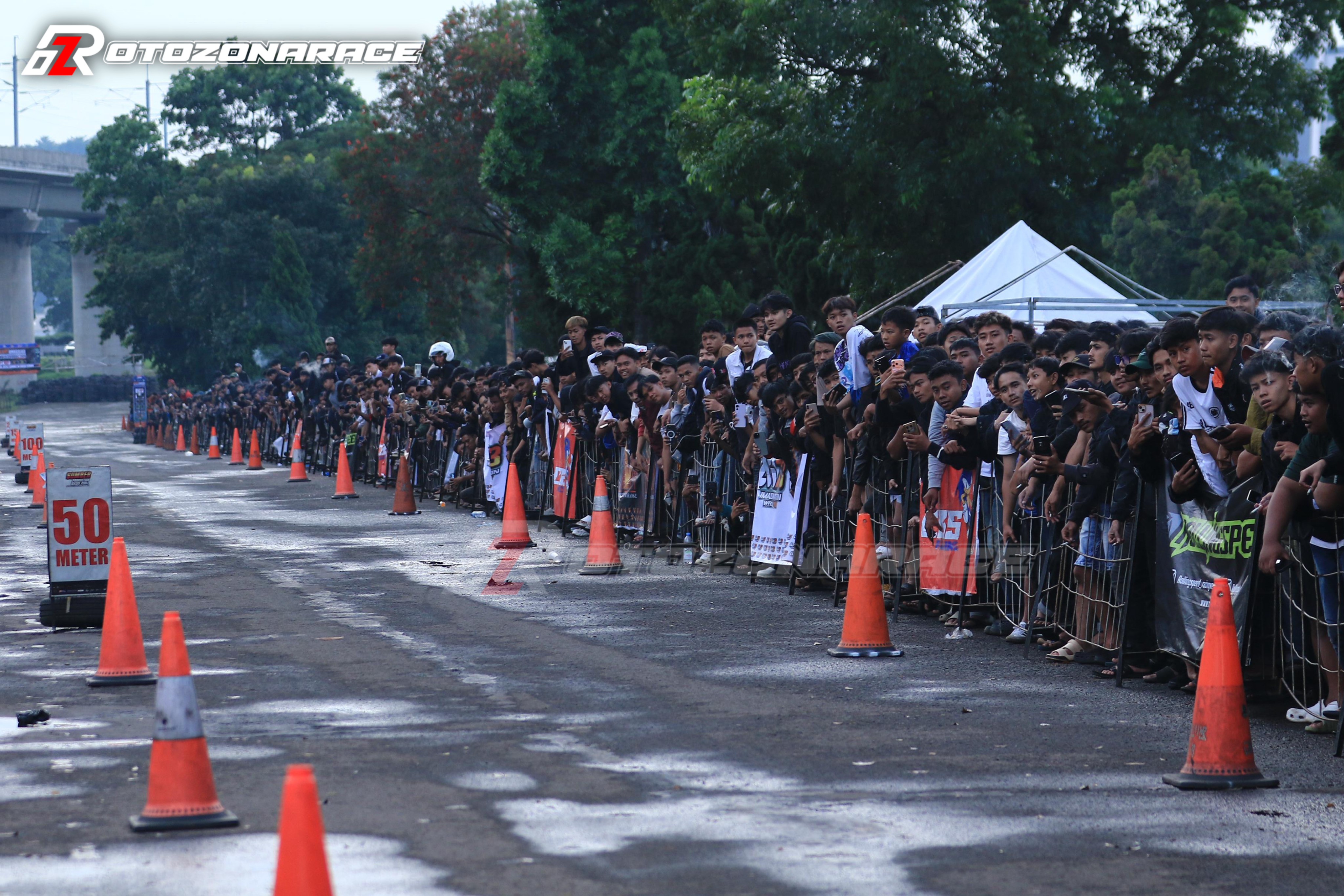 Atmosfer Penonton Meledak! 446 Starter Panaskan One Day Dragbike Cimahi 2026